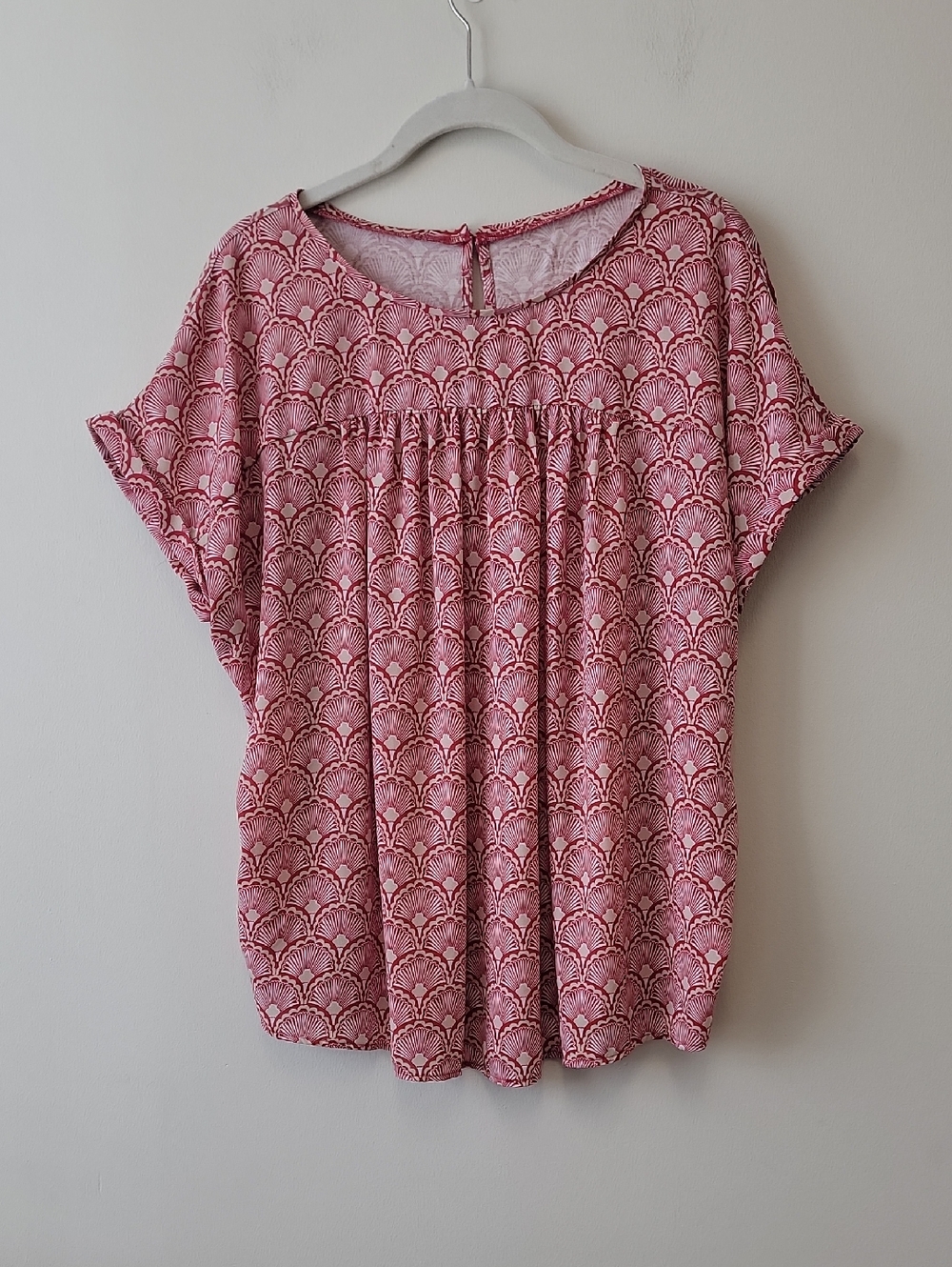 Pink Patterned Short-Sleeve Gathered Front Blouse - Casual Women's Top